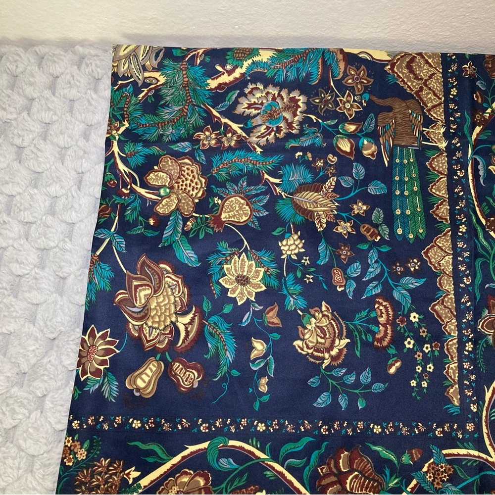 Floral Patterned Scarf - Picture 3 of 5